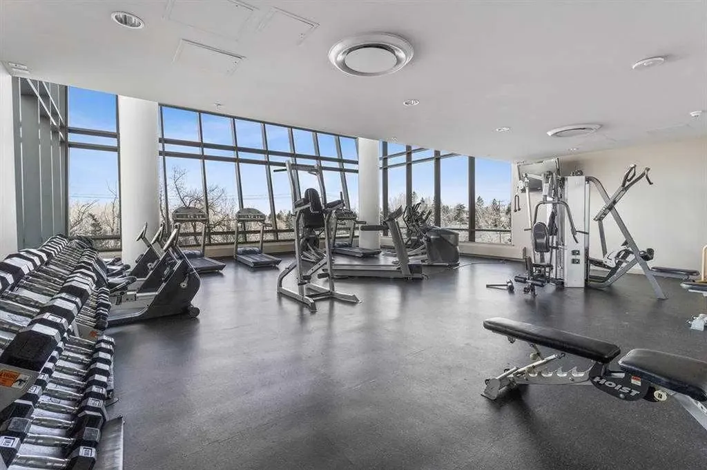 99 Spruce Place SW Calgary AB t3c3x7