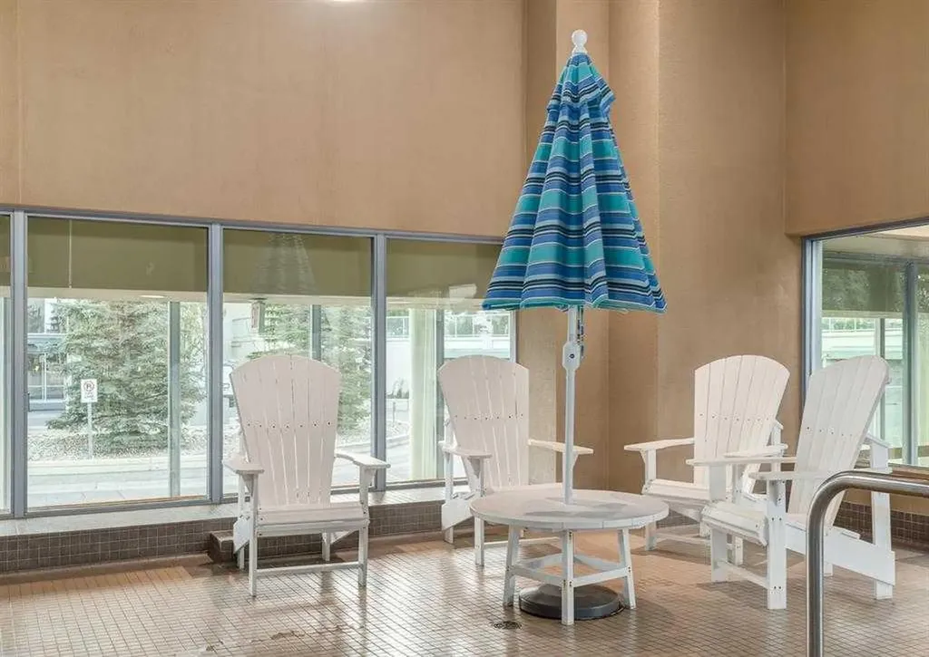 99 Spruce Place SW Calgary AB t3c3x7