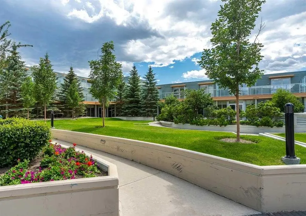 99 Spruce Place SW Calgary AB t3c3x7