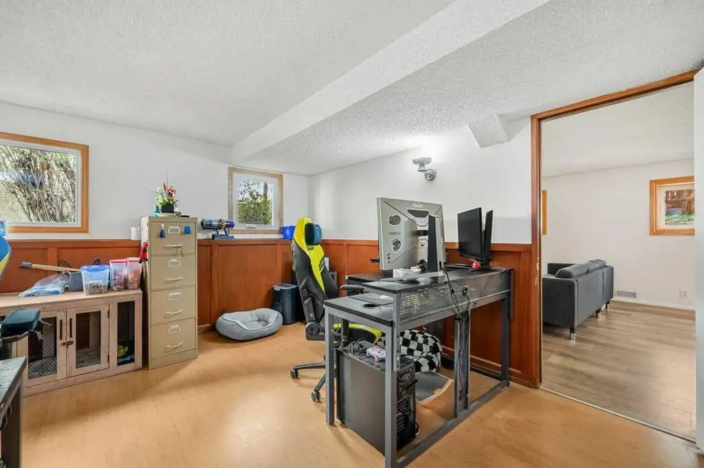 6108 Dalcastle Link NW Calgary AB T3A 2P5