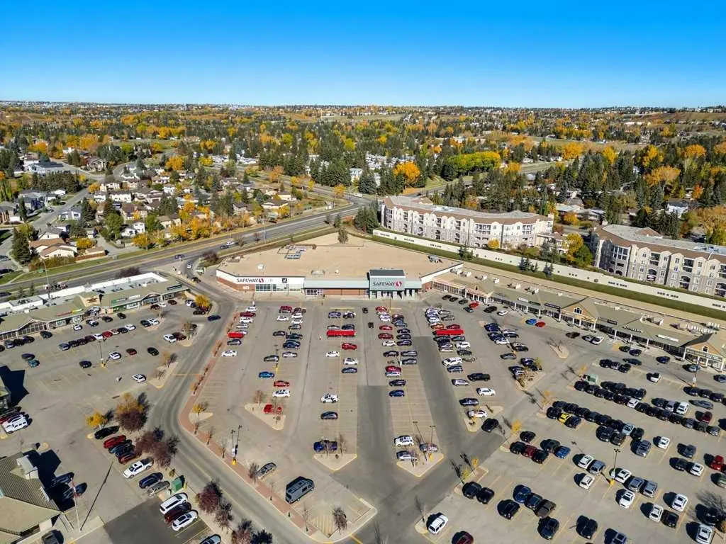 6108 Dalcastle Link NW Calgary AB T3A 2P5
