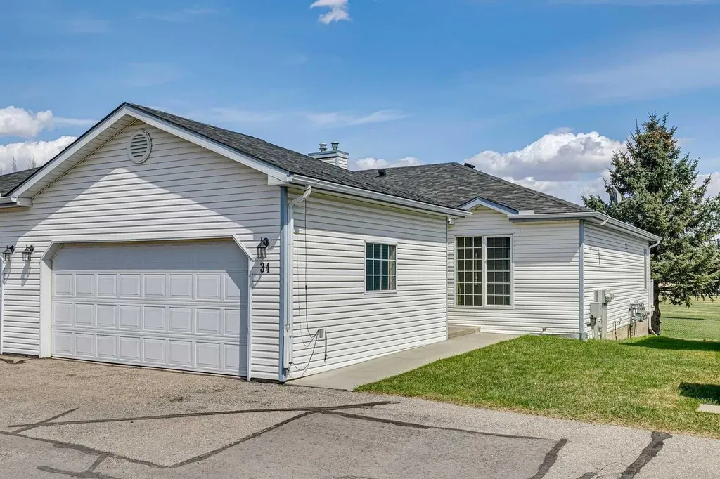 105 Elm Place Okotoks AB T1S 1Y9
