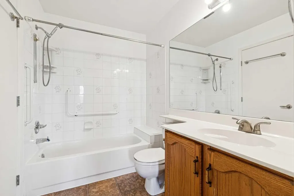 105 Elm Place Okotoks AB T1S 1Y9