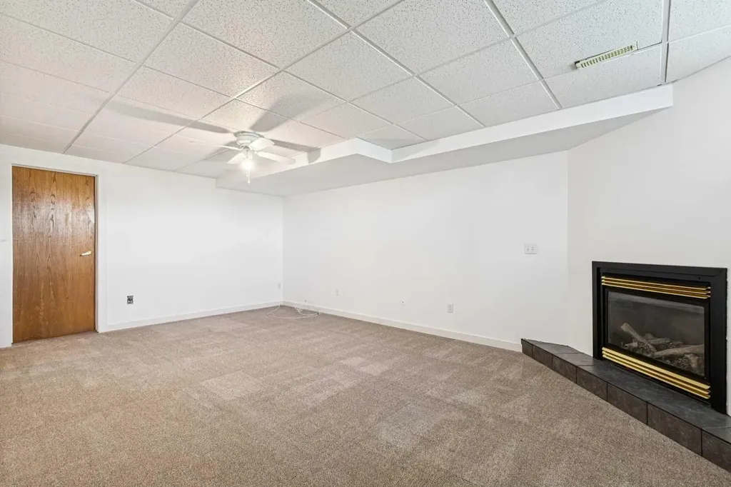 105 Elm Place Okotoks AB T1S 1Y9
