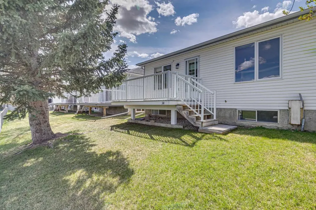 105 Elm Place Okotoks AB T1S 1Y9
