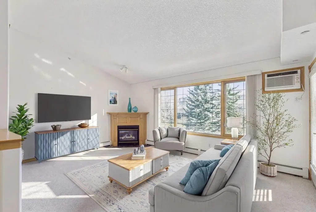 6868 Sierra Morena Boulevard SW Calgary AB T3H 3R6