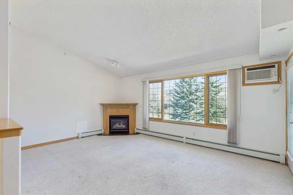 6868 Sierra Morena Boulevard SW Calgary AB T3H 3R6