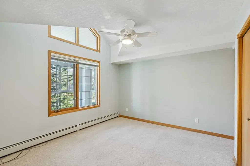 6868 Sierra Morena Boulevard SW Calgary AB T3H 3R6