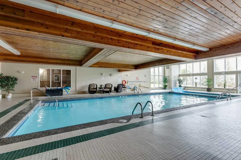 6868 Sierra Morena Boulevard SW Calgary AB T3H 3R6