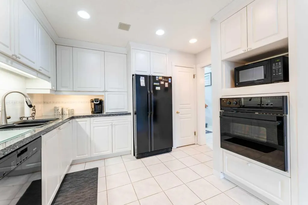 8 Prominence Path SW Calgary AB T3H 2W7