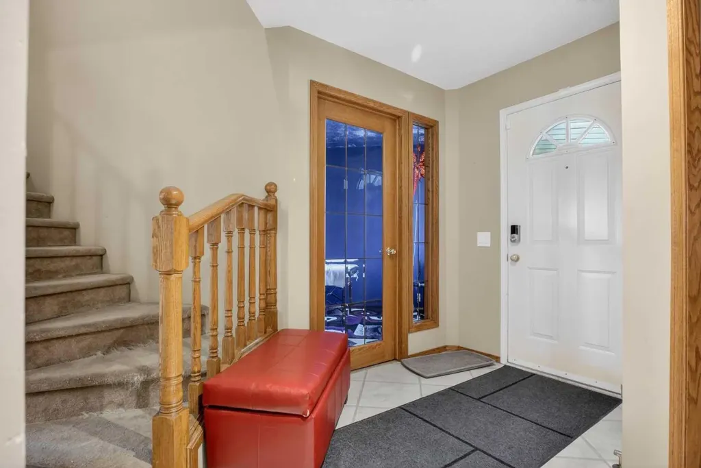 44 Riverwood Circle SE Calgary AB T2C 4A7