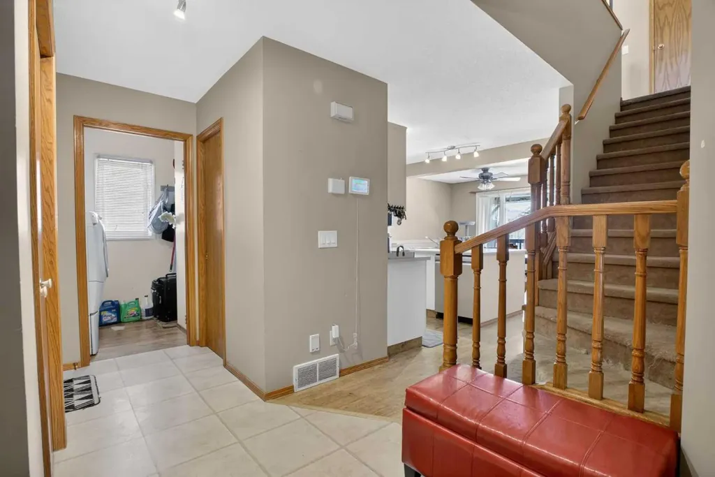 44 Riverwood Circle SE Calgary AB T2C 4A7