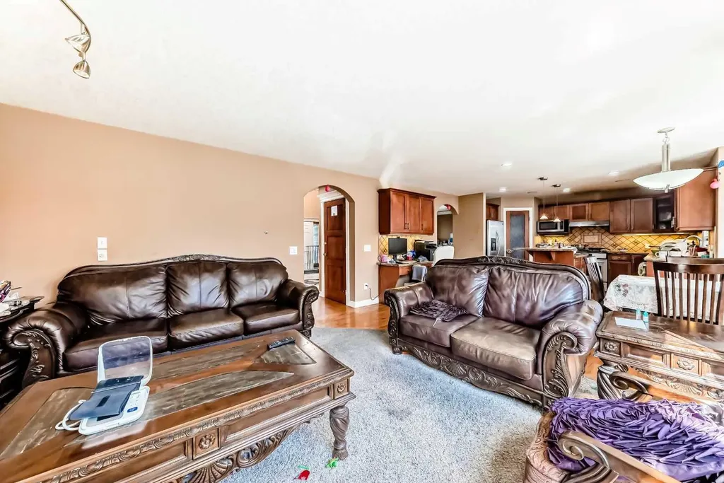 602 Wentworth Place SW Calgary AB T3H 4N8