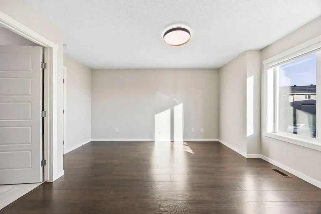 7451 Falconridge Boulevard NE Calgary AB T3J0Z8
