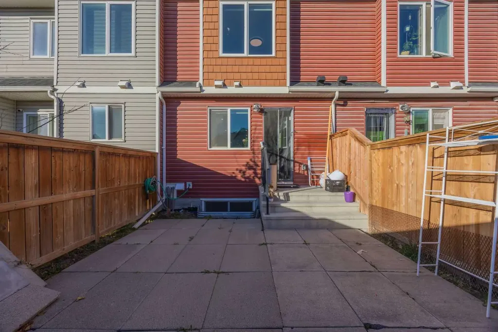7451 Falconridge Boulevard NE Calgary AB T3J0Z8