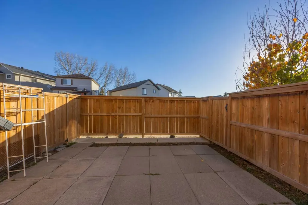 7451 Falconridge Boulevard NE Calgary AB T3J0Z8
