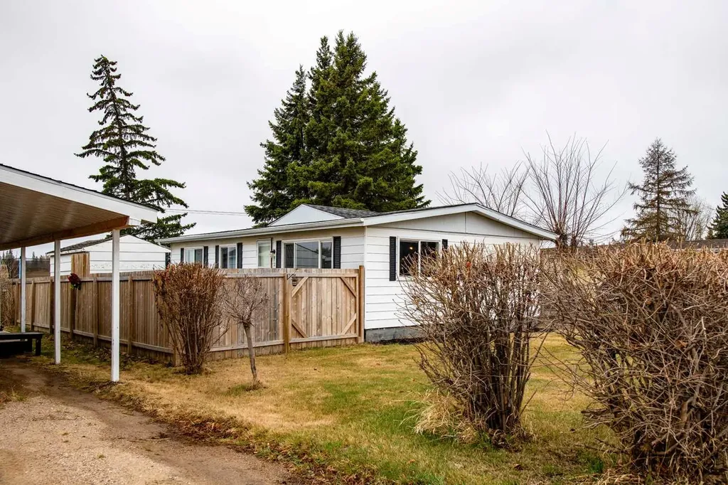 509 2 Avenue Crescent Wainwright AB T9W 1A3