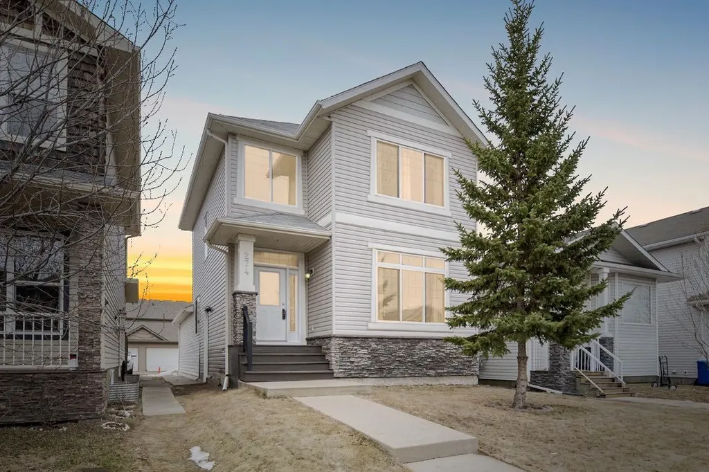 274 Thrush Street Fort Mcmurray AB T9K0L8