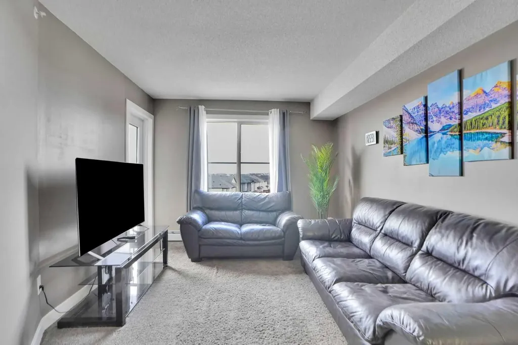 7210 80 Avenue NE Calgary AB T3J 0N7