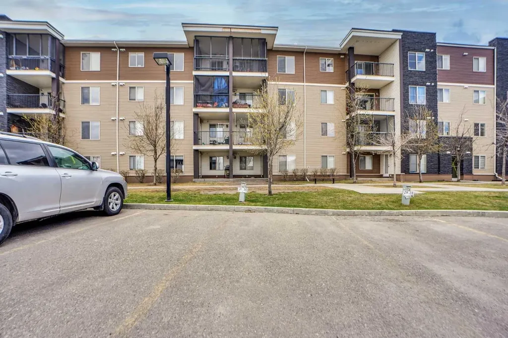 7210 80 Avenue NE Calgary AB T3J 0N7