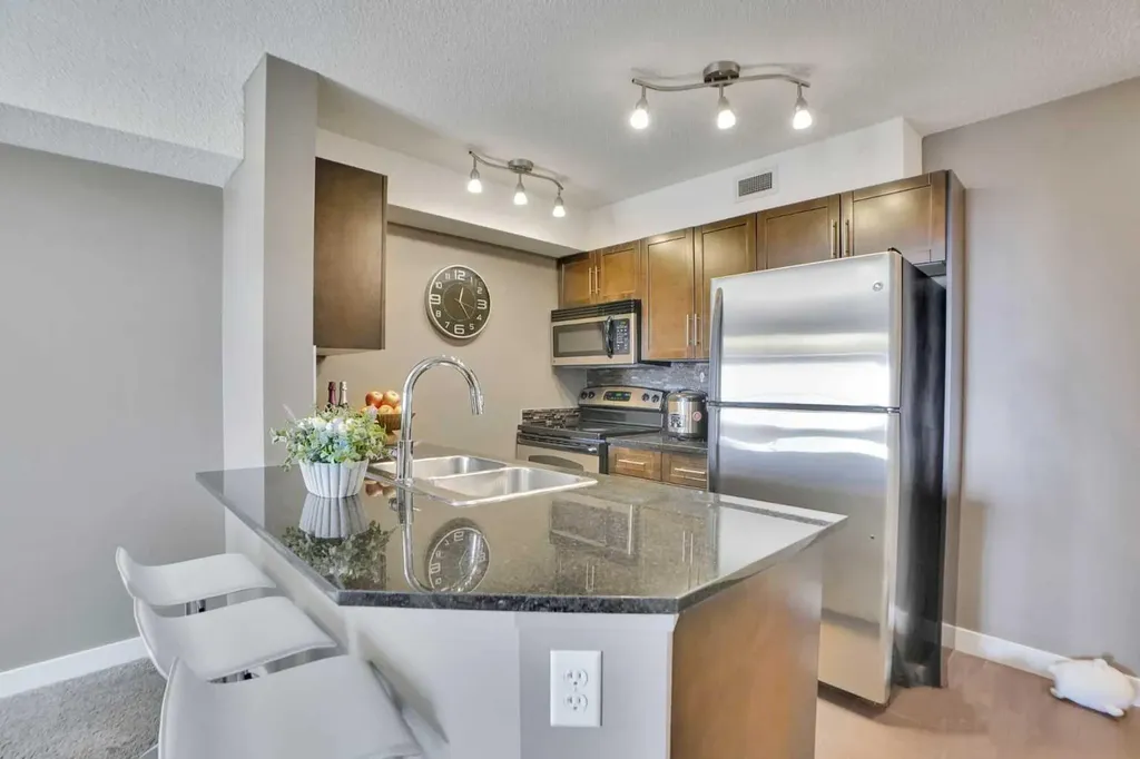 7210 80 Avenue NE Calgary AB T3J 0N7