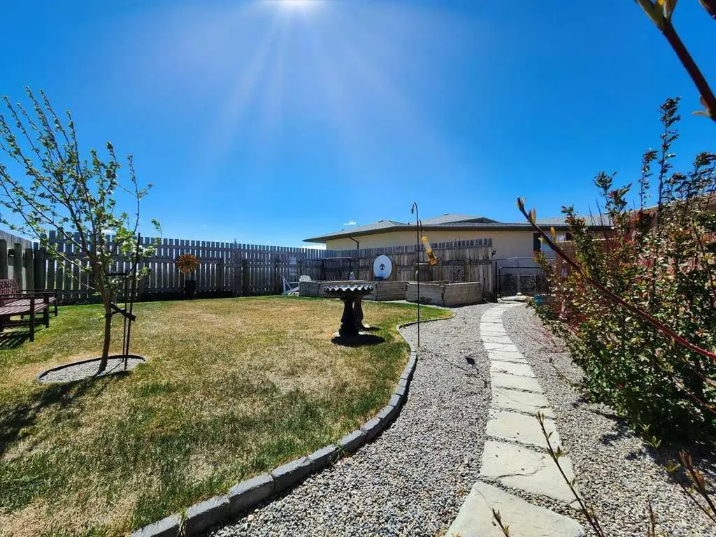 20 Deer Path Meadow Fort Macleod AB T0L 0Z0