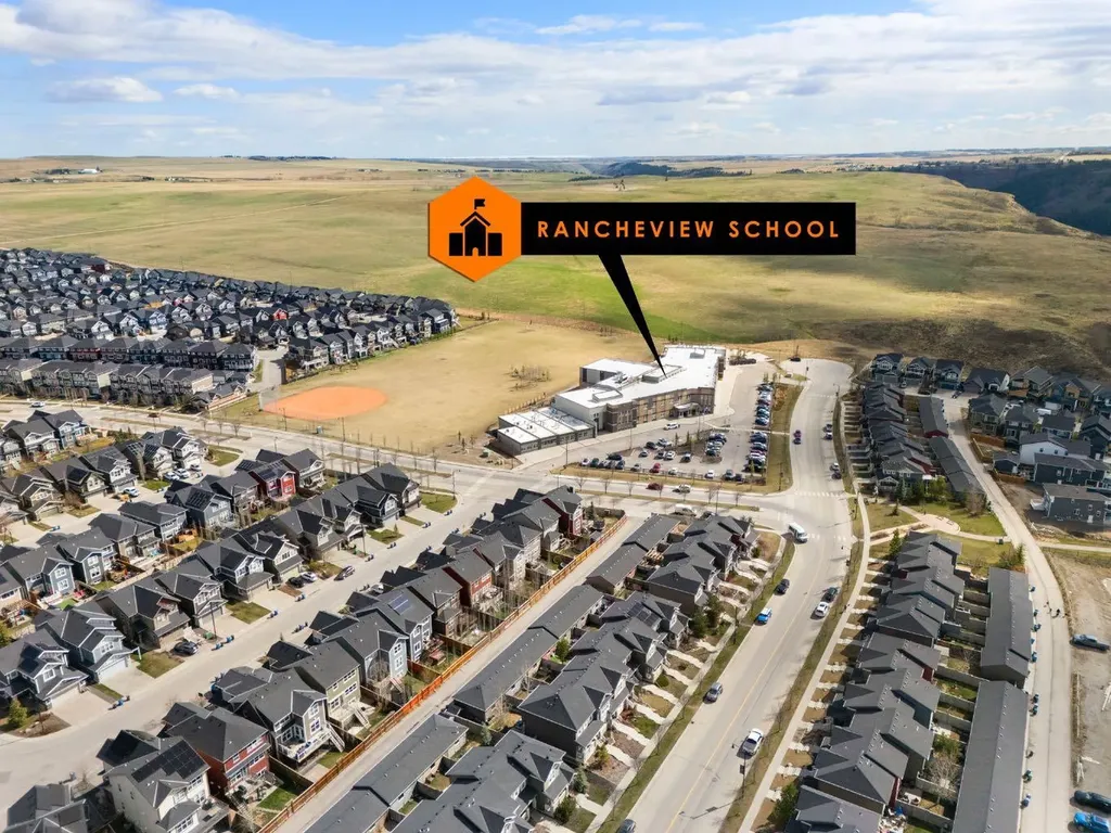 202 Sunset Heights Cochrane AB T4C0C9