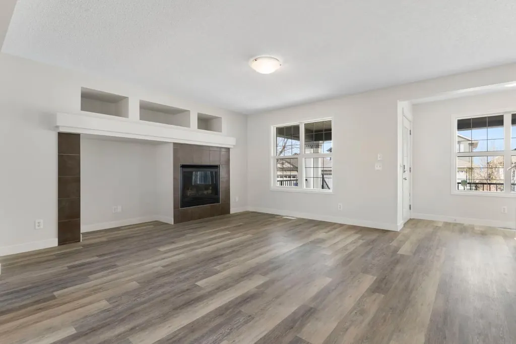 202 Sunset Heights Cochrane AB T4C0C9