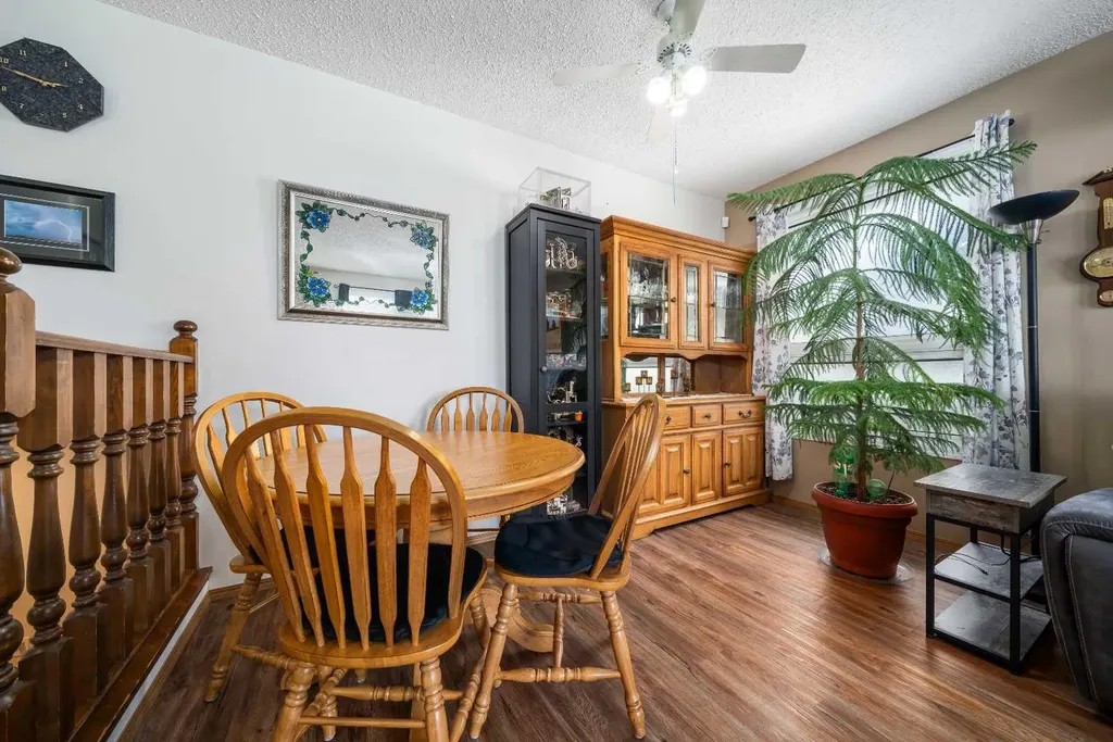 10 Rossmere Place SE Medicine Hat AB T1B2L6