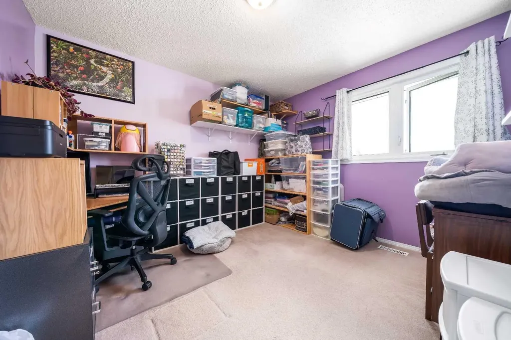 10 Rossmere Place SE Medicine Hat AB T1B2L6