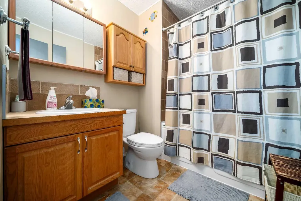 10 Rossmere Place SE Medicine Hat AB T1B2L6