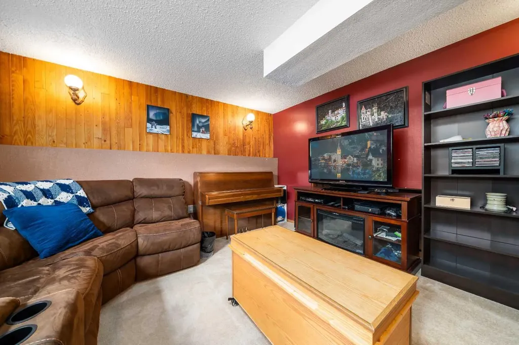 10 Rossmere Place SE Medicine Hat AB T1B2L6