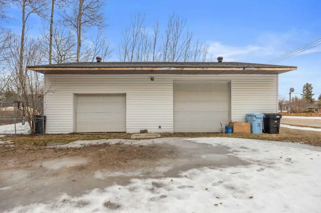 16 Gregoire Avenue Gregoire Lake Estates AB T0P 1J0