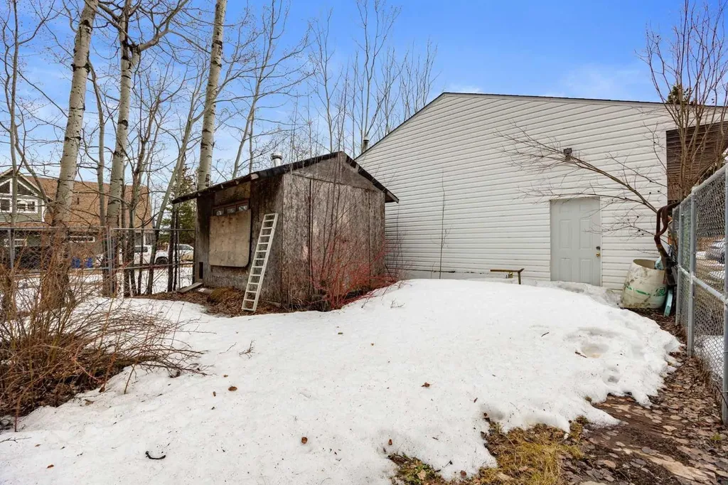 16 Gregoire Avenue Gregoire Lake Estates AB T0P 1J0