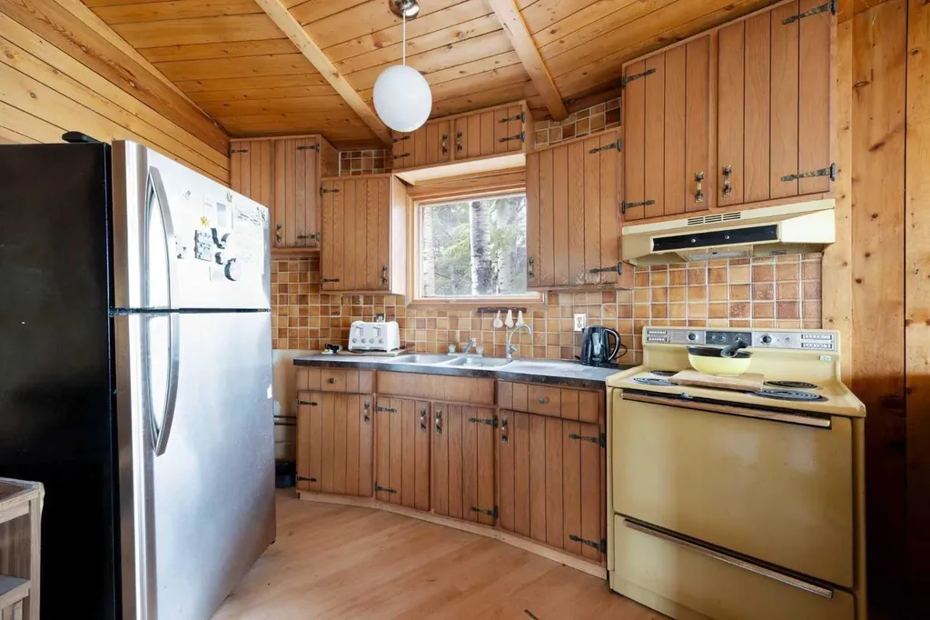 16 Gregoire Avenue Gregoire Lake Estates AB T0P 1J0
