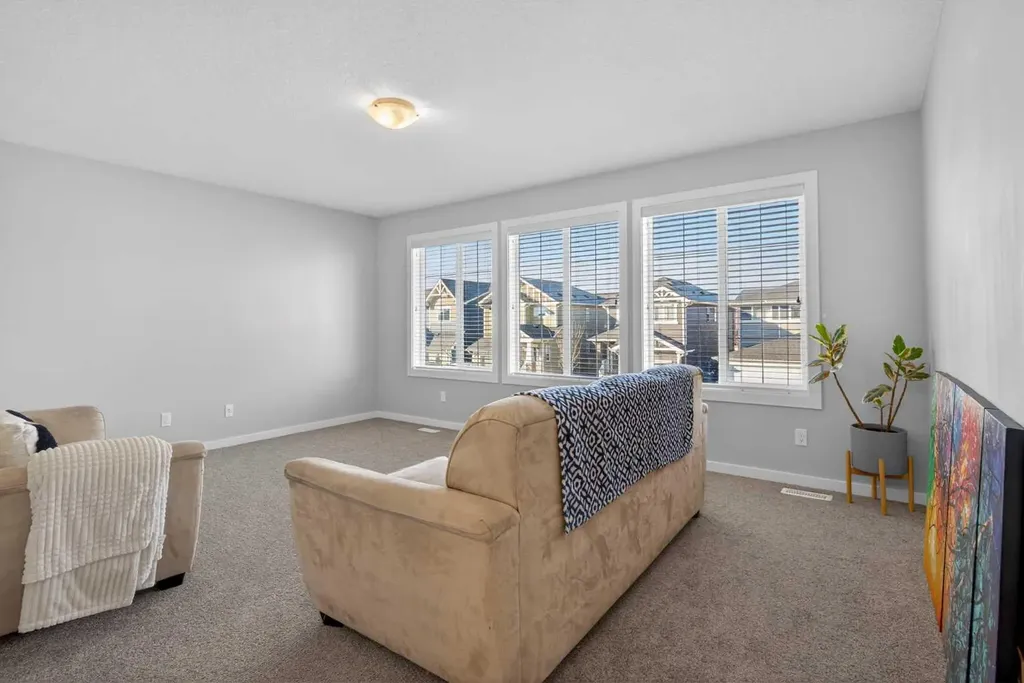 126 Bayview Circle SW Airdrie AB T4B 4H2
