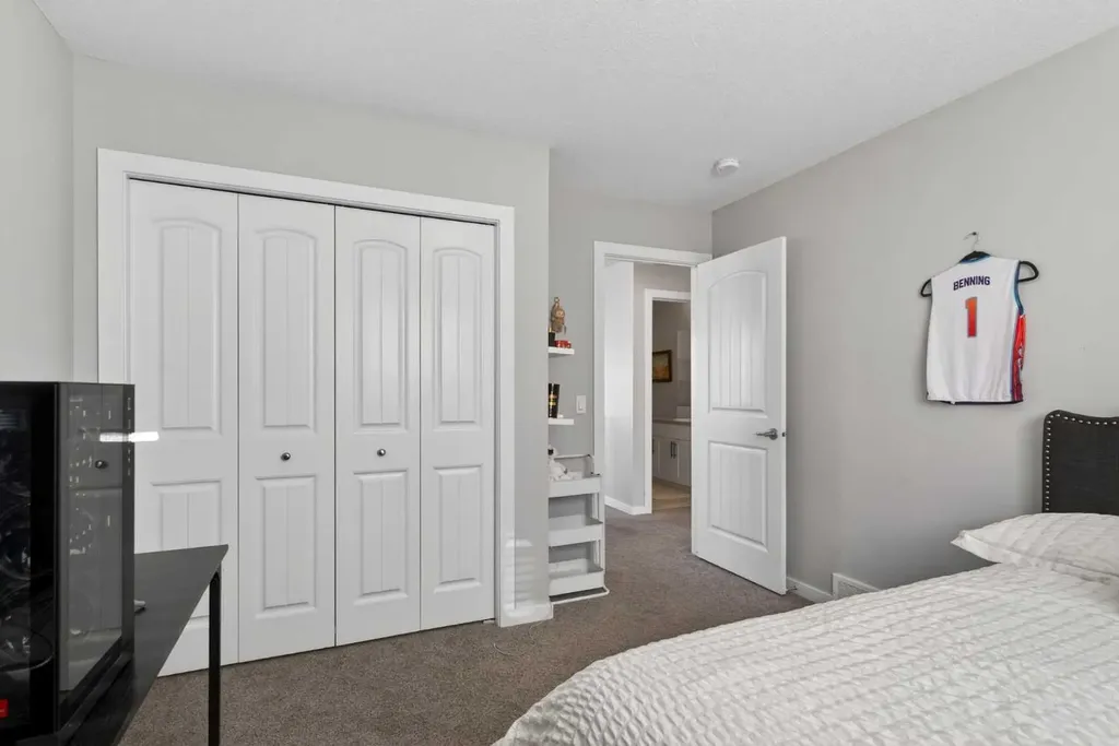 126 Bayview Circle SW Airdrie AB T4B 4H2