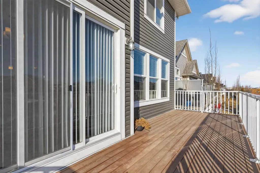 126 Bayview Circle SW Airdrie AB T4B 4H2