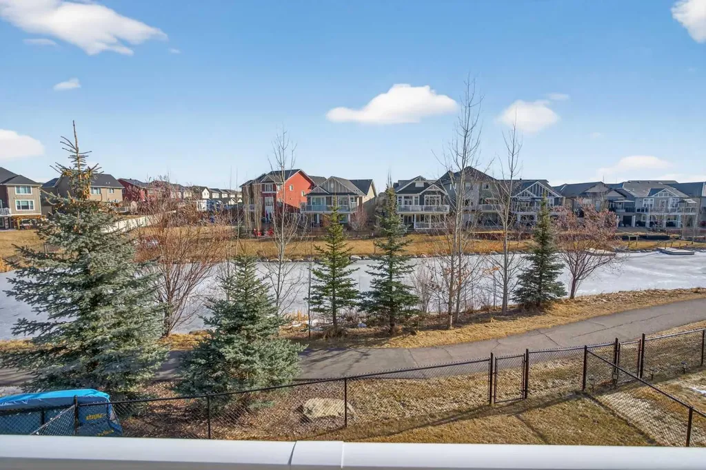 126 Bayview Circle SW Airdrie AB T4B 4H2