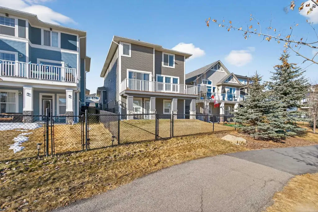 126 Bayview Circle SW Airdrie AB T4B 4H2