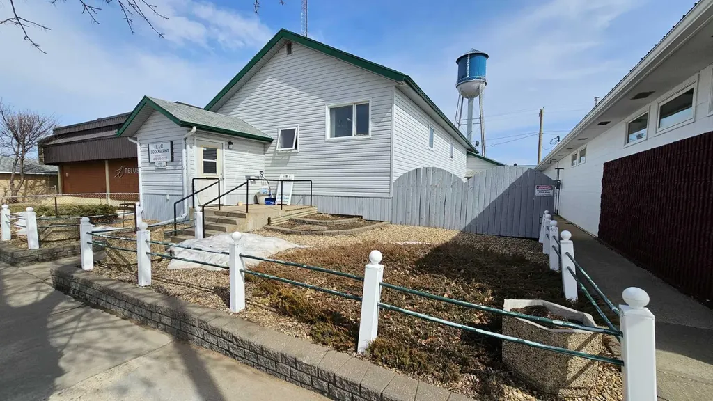 5005 Royal Street Coronation AB t0c1c0