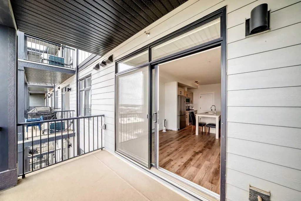 30 Sage Hill Walk NW Calgary AB T3R 2A9