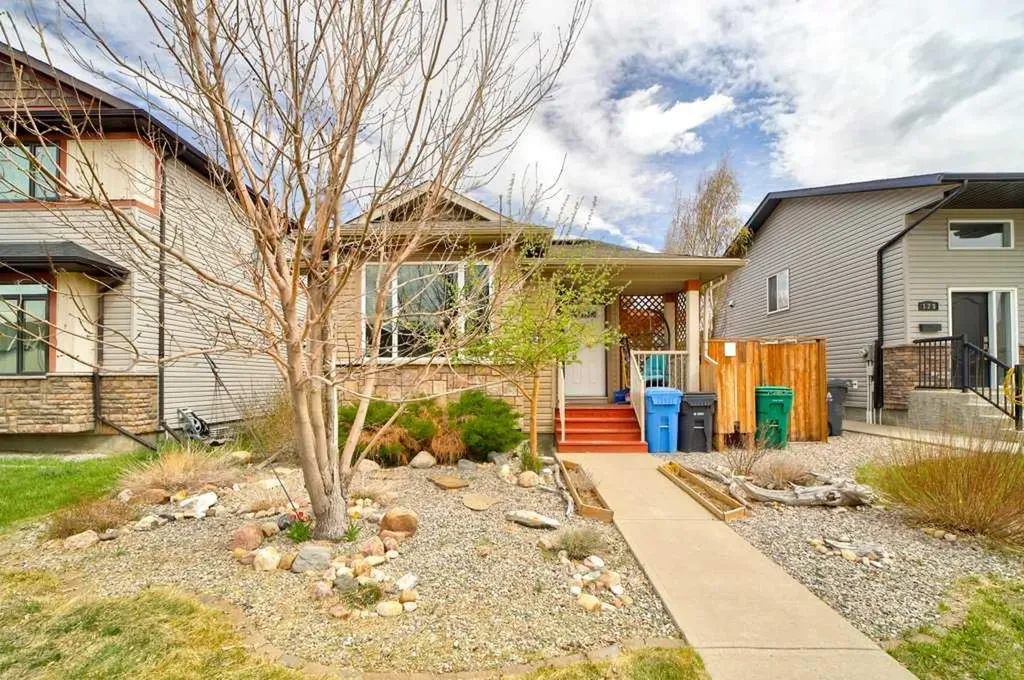 121 Mt Sundance Crescent W Lethbridge AB T1J 0L4