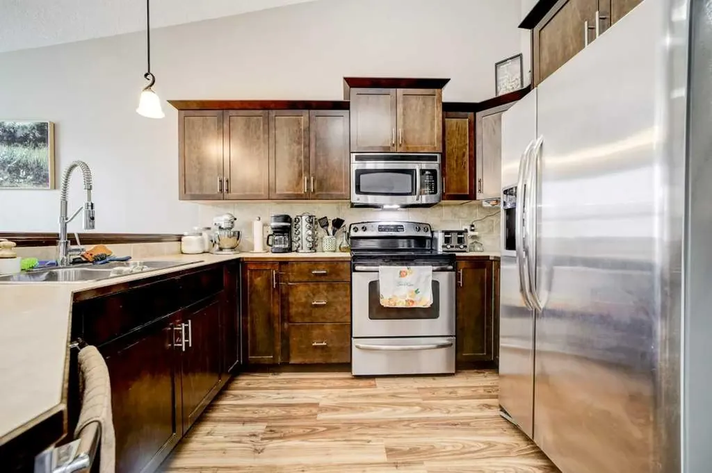 121 Mt Sundance Crescent W Lethbridge AB T1J 0L4