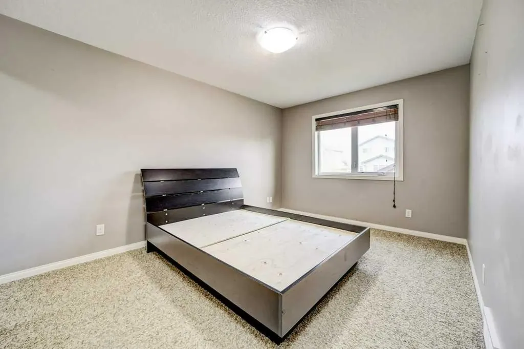 121 Mt Sundance Crescent W Lethbridge AB T1J 0L4