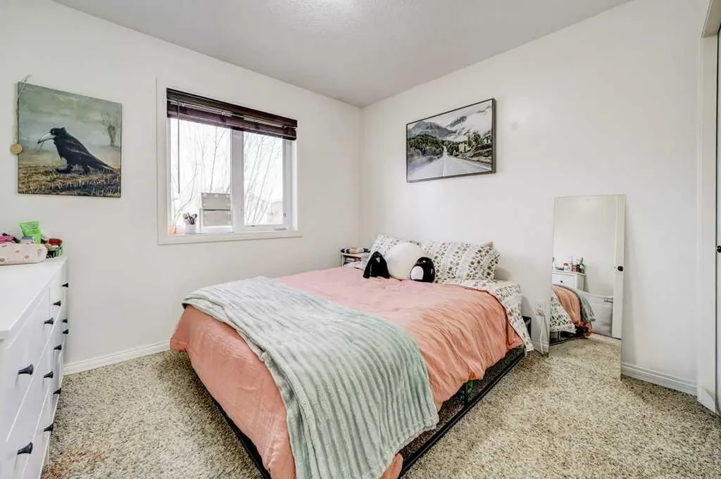 121 Mt Sundance Crescent W Lethbridge AB T1J 0L4