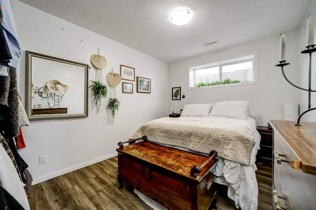 121 Mt Sundance Crescent W Lethbridge AB T1J 0L4