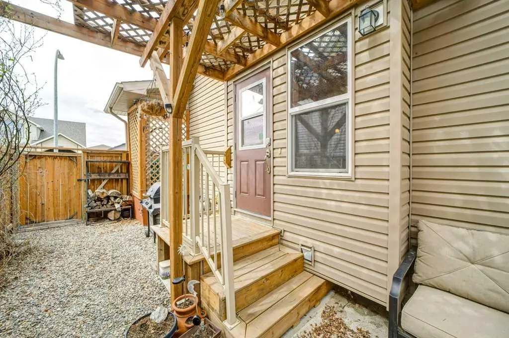 121 Mt Sundance Crescent W Lethbridge AB T1J 0L4