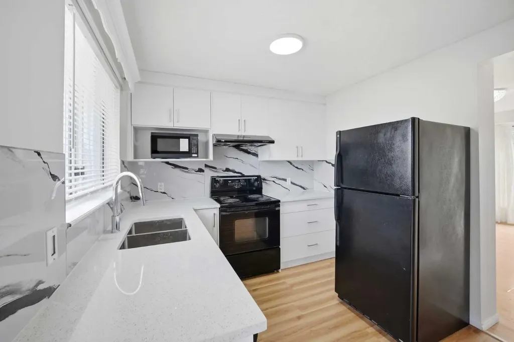 6016 Martingrove Road NE Calgary AB T3J 2M8