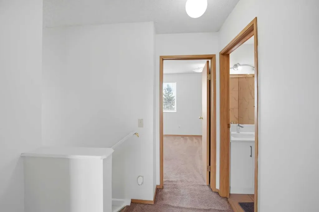 6016 Martingrove Road NE Calgary AB T3J 2M8